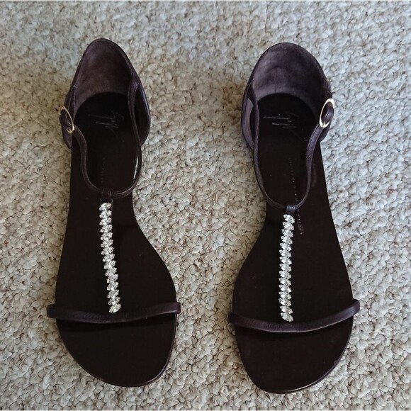 Giuseppe Zanotti brown Leather Crystal Embellishments T-Strap Sandals size 39.5